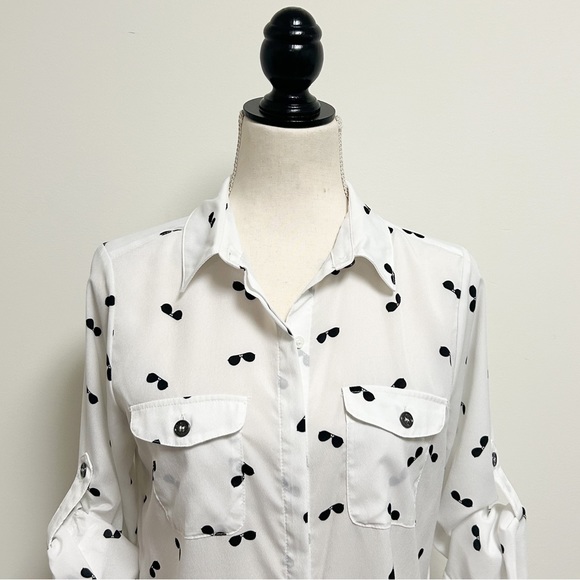 Karl Lagerfeld White Black Sunglasses Roll Tab Sleeve Button Up Collar Blouse XS - Picture 7 of 15